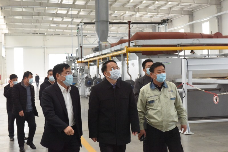 德州市委副書記、市長朱開國蒞臨晶創(chuàng)新材料考察調(diào)研